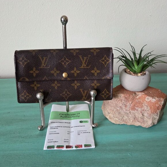 Louis Vuitton monogram wallet main image 5